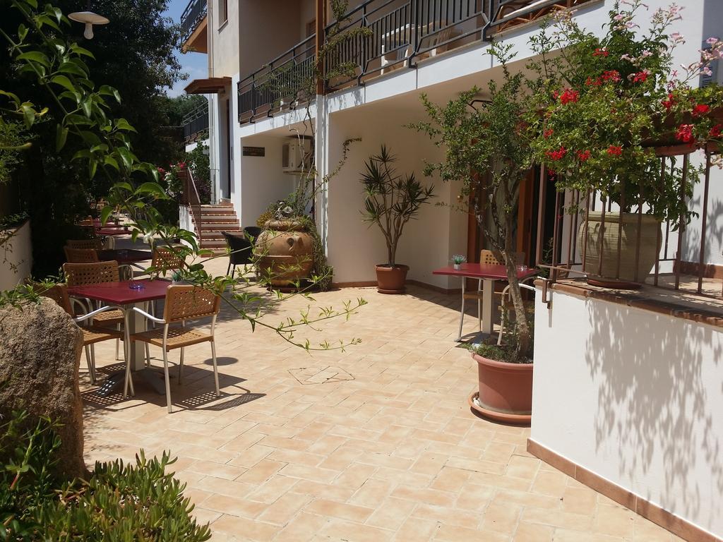 Hotel Plammas Santa Maria Navarrese Exterior foto