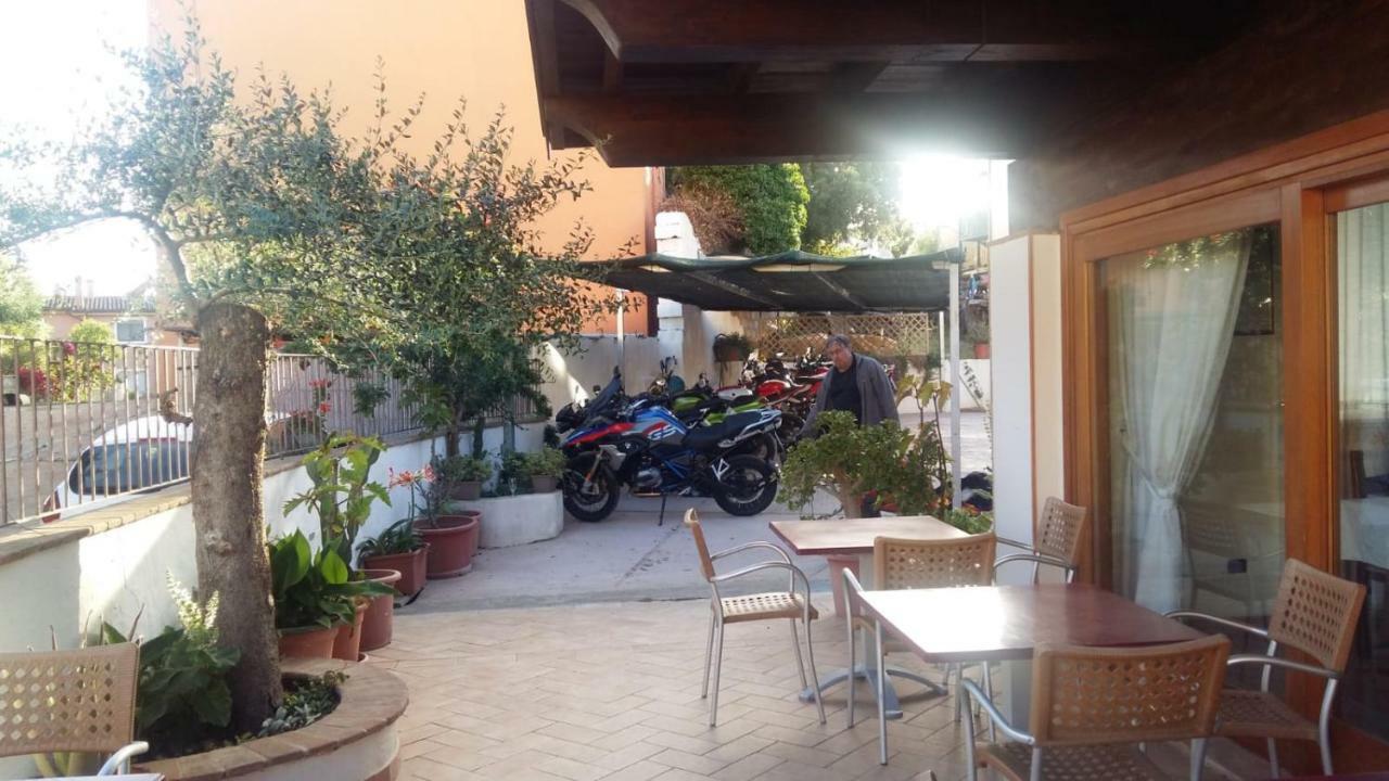 Hotel Plammas Santa Maria Navarrese Exterior foto